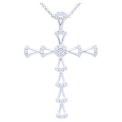 Pendentif croix en or blanc 18 carats et diamants de 0,2 carat