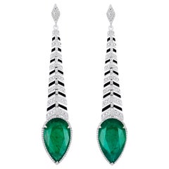 18K White Gold Emerald and Diamond Studded Earring with Enamel