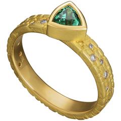 18kt Gold Ring with Usakos Tourmaline and Diamonds