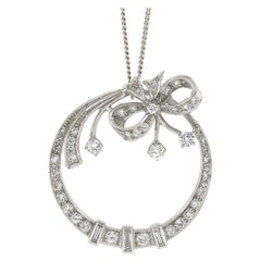 Pendentif en or 14K et platine 1.56ctw Diamond Bow Ribbon Round avec chaîne de 18".