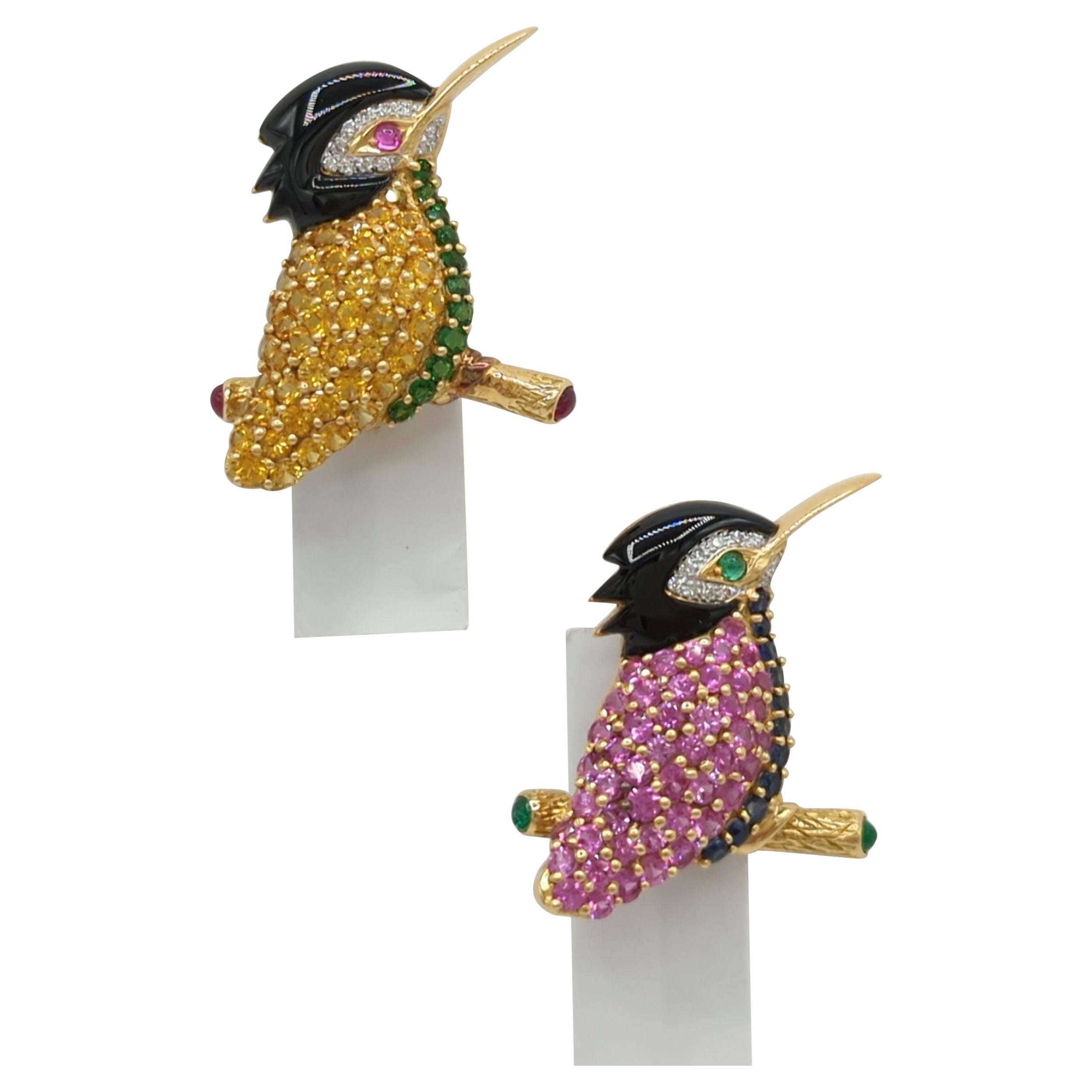 Multi-Color Sapphire Pair of Birds Brooch in 18K Yellow Gold For Sale