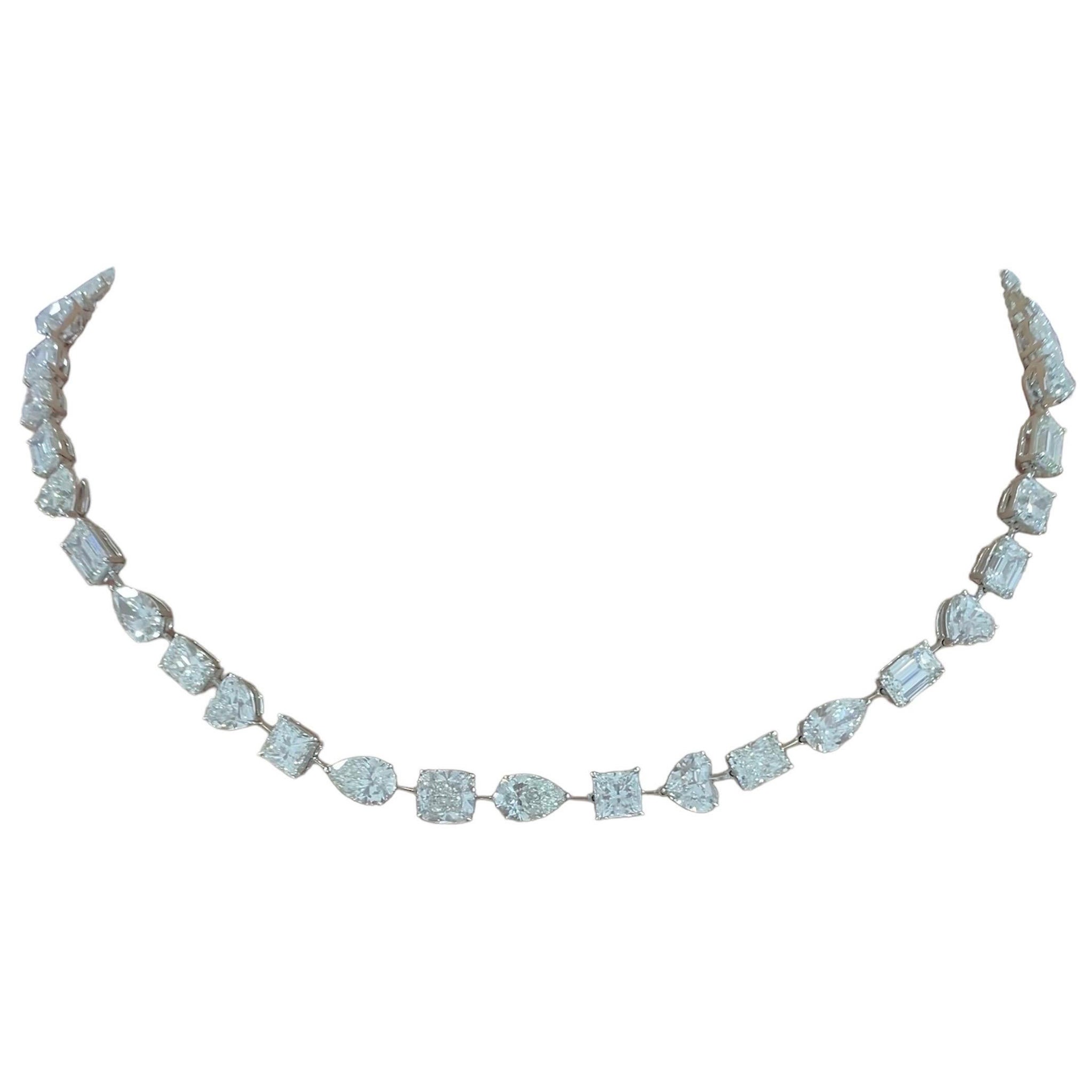 Emilio Jewelry, collier ras du cou en diamants multiformes certifiés Gia de 46,00 carats