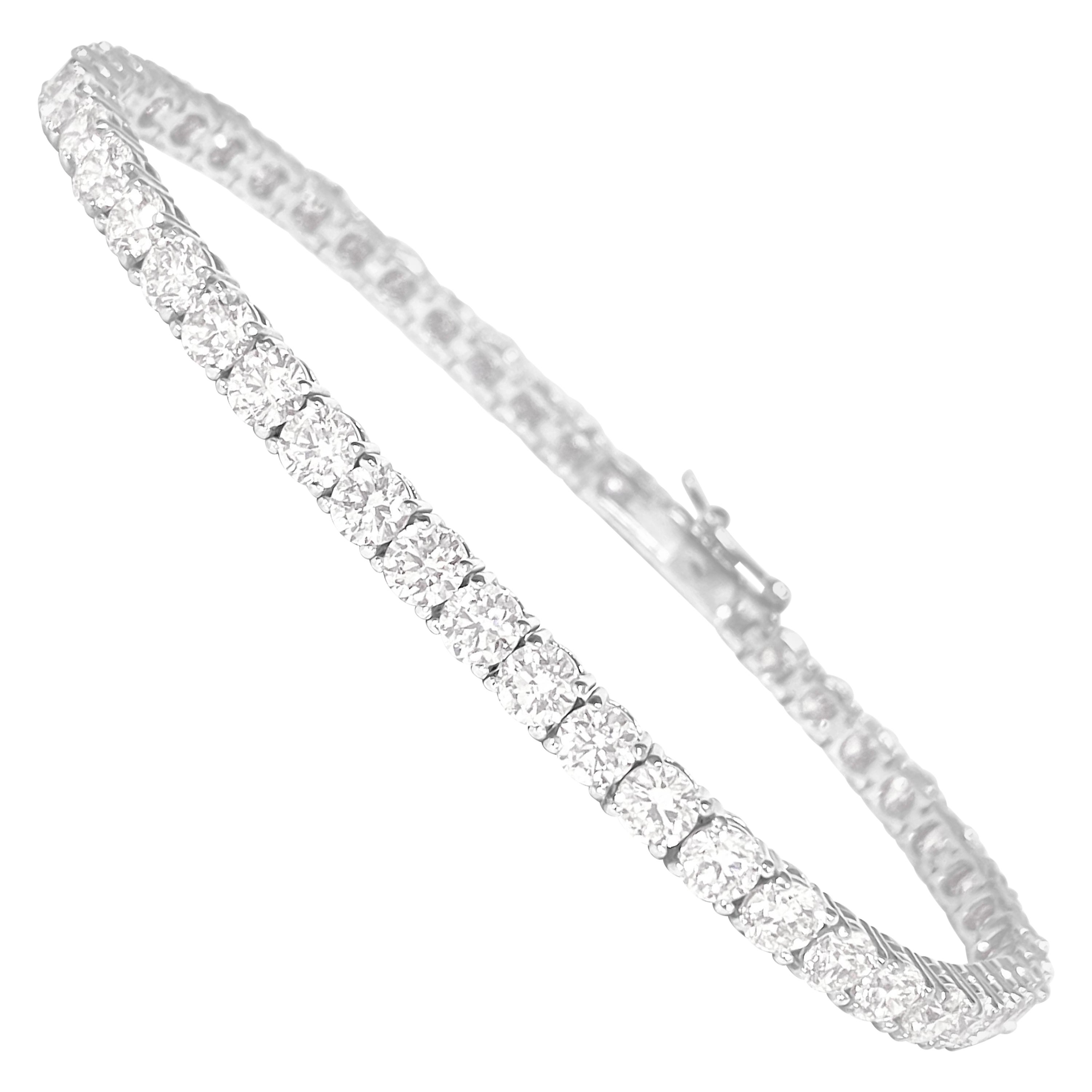 VVS 9.10 Carat Diamond Tennis Bracelet 14K White Gold For Sale