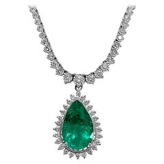 Certified 12.00ct Colombian Emerald Diamond Necklace