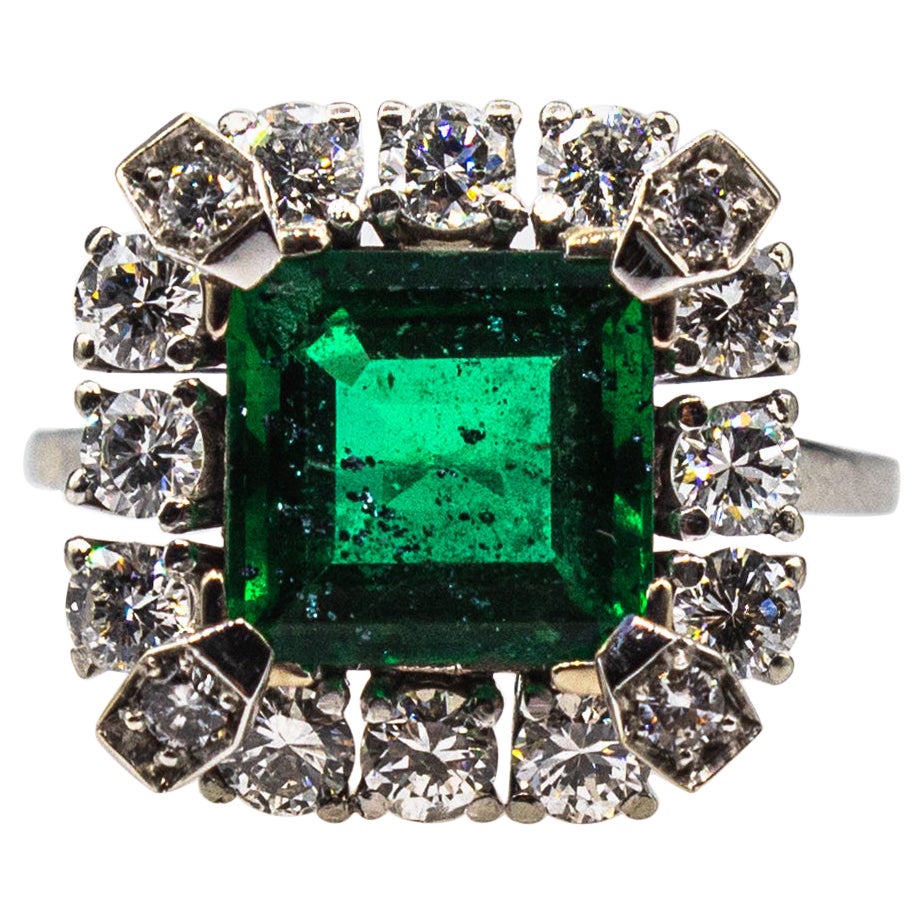 Art Deco Style White Diamond Carré Cut Emerald White Gold Cocktail Ring For Sale