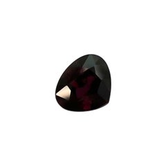 Rubis rouge foncé naturel non traité taille poire de 0,76 carat certifié IGI, rare