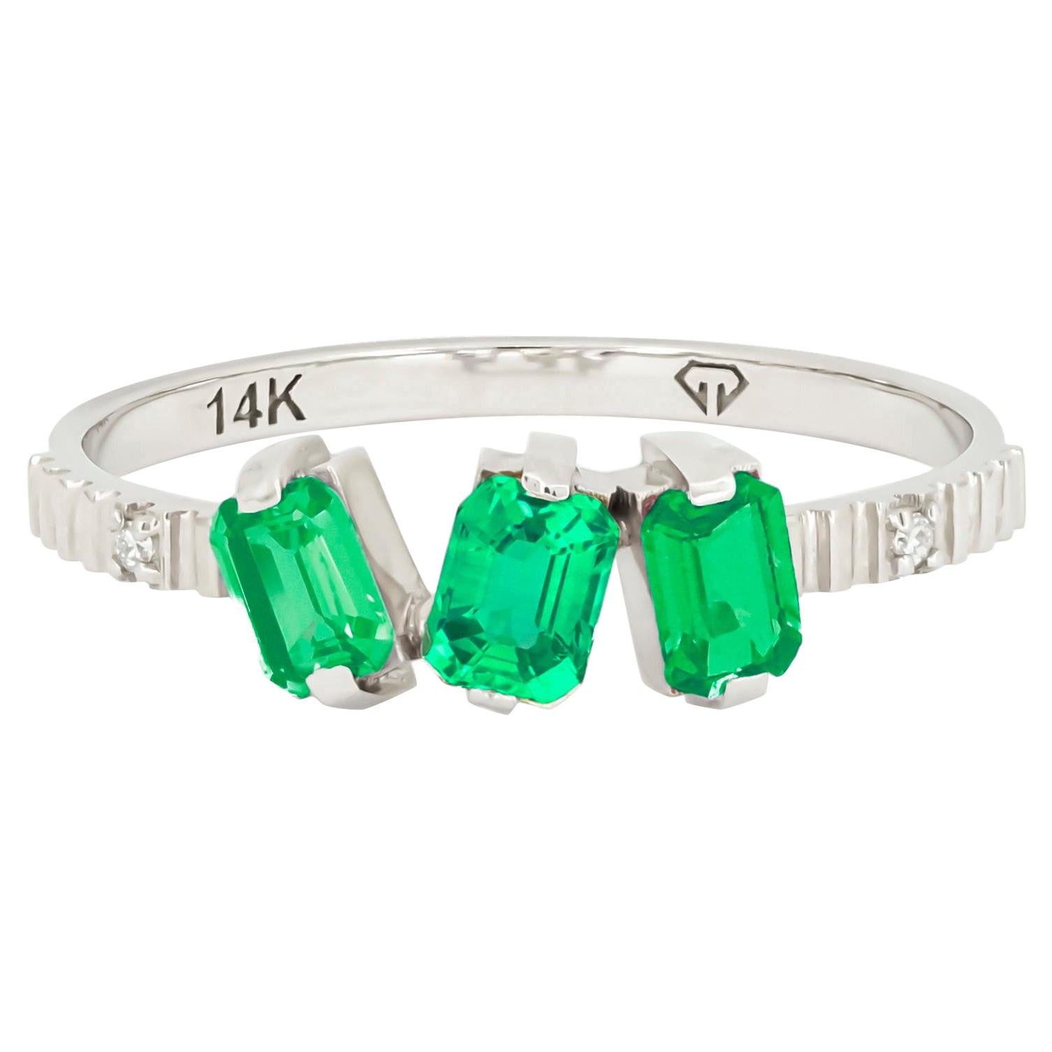 For Sale:  Monochrome green gemstone 14k ring.