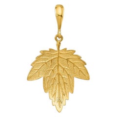 Curata 14k Yellow Gold Italian Textured Large Maple Leaf Pendant