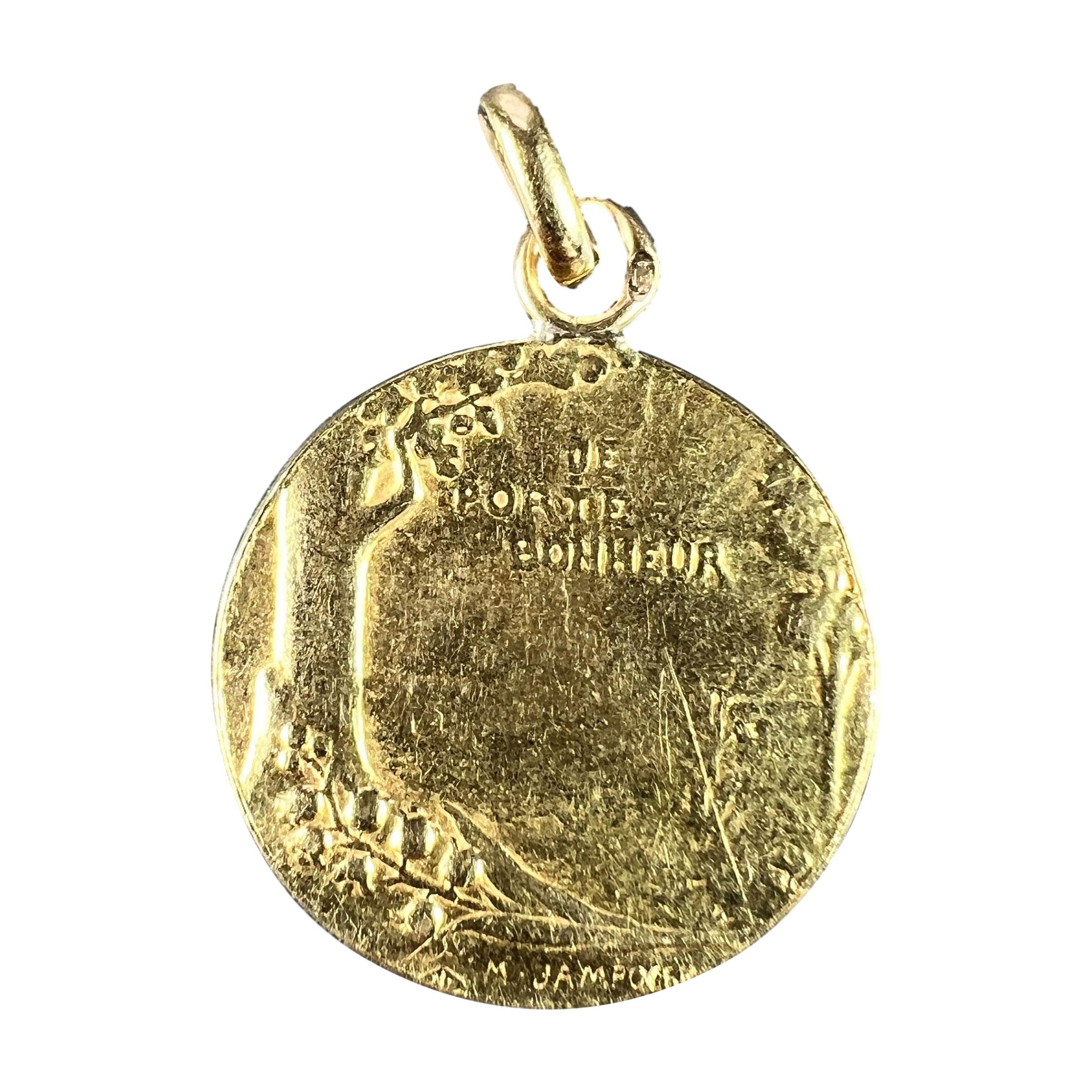 French Bonheur Good Luck 18K Yellow Gold Lucky Charm Medal Pendant For Sale