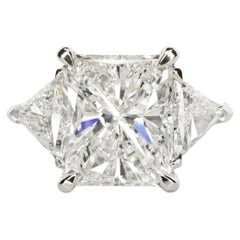EXCEPTIONAL GIA Certified 3.52 Carat Cushion Cut Diamond Ring
