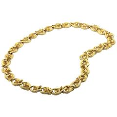 Large Scalloped Link Necklace in Textured Gold