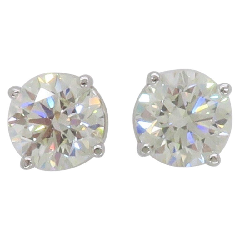 1.83CTW Round Brilliant Cut Diamond Stud Earrings For Sale