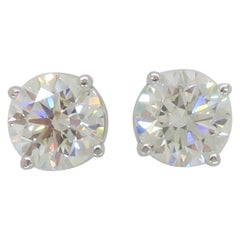 Boucles d'oreilles diamant à taille ronde et brillante de 1.83CTW