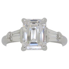Bague de fiançailles en diamant taille émeraude certifié GIA 2.19CTW