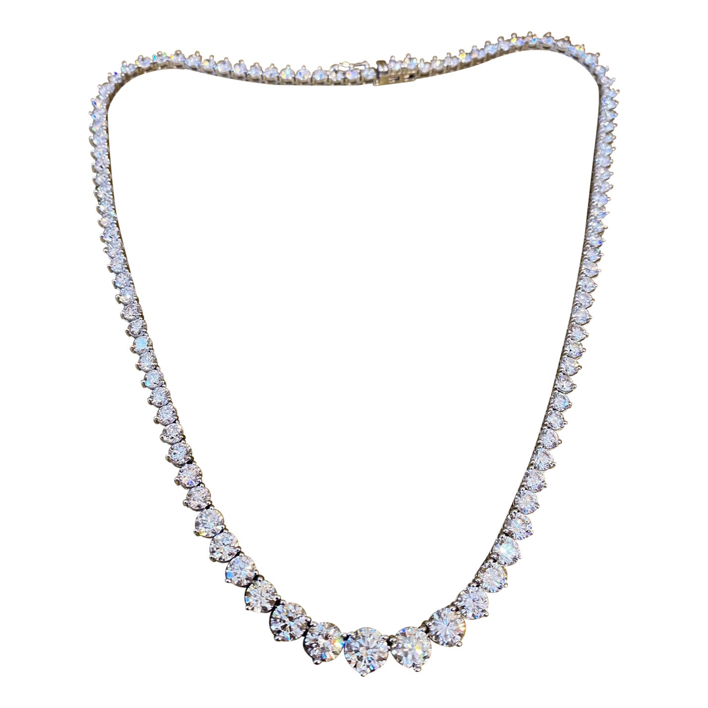 Certified 21.25 Carats Graduated Diamond Tennis Riviera Necklace 18k White Gold For Sale