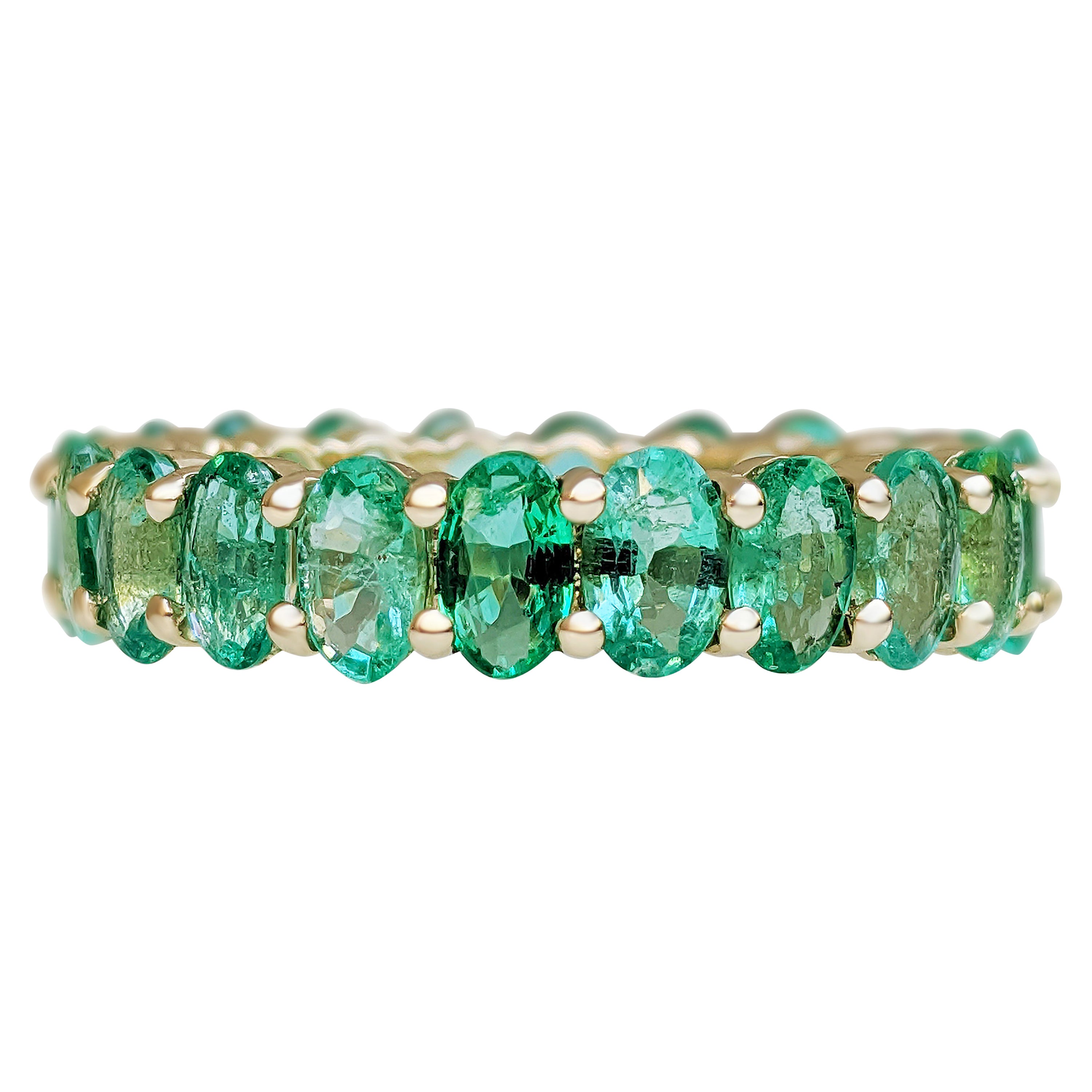 NO RESERVE!  3.60 cttw Natural Emeralds Eternity Band - 14k Yellow Gold