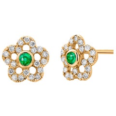 Smaragd Pave Diamanten 1,50 Karat Floral 14 Karat Gelbgold Ohrringe mit Smaragd
