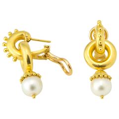 Elizabeth Locke Pearl Gold Drop Earrings