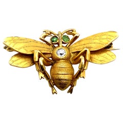 Used Art Nouveau Style Bee Brooch Pin Set in 18 Karat Yellow Gold