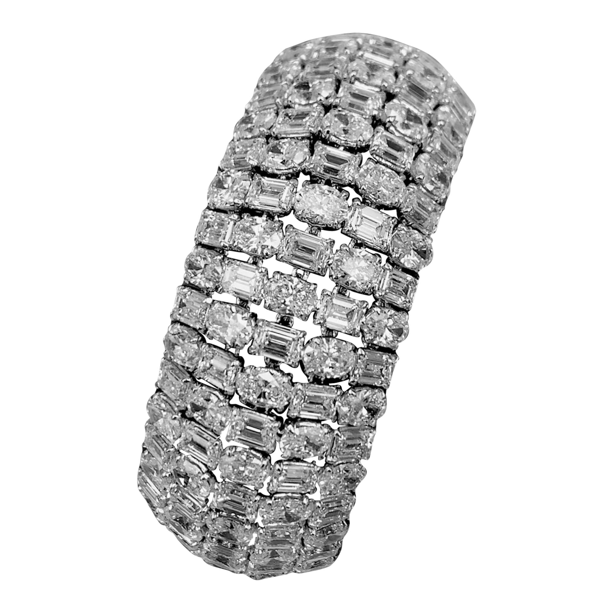 Emilio Jewelry, bracelet avec diamants taille émeraude ovale certifiés Gia de 65,00 carats 