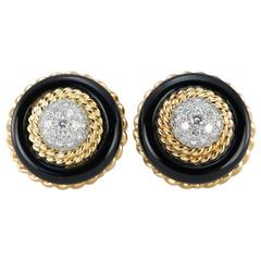 Van Cleef and Aprels Diamond, Onyx, Gold Clip-On Earrings 6