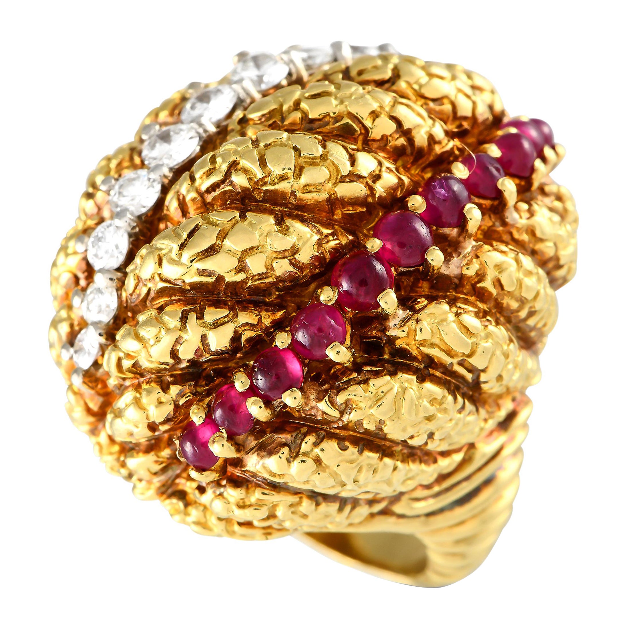 Bague cocktail en or jaune 18 carats avec diamants de 1,25 carat et rubis en vente