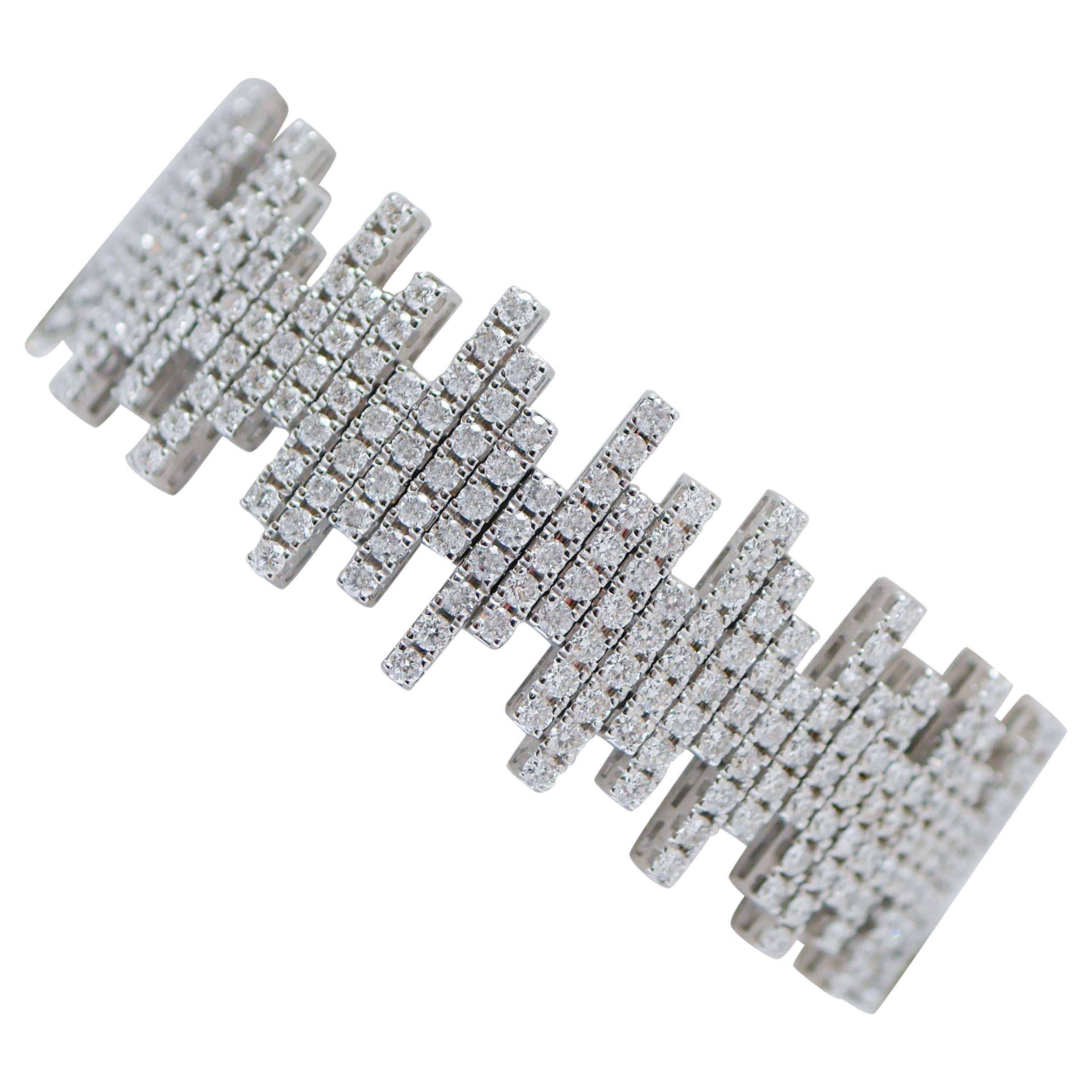 Diamantes de 16,60 quilates, pulsera moderna de oro blanco de 18 quilates. en venta