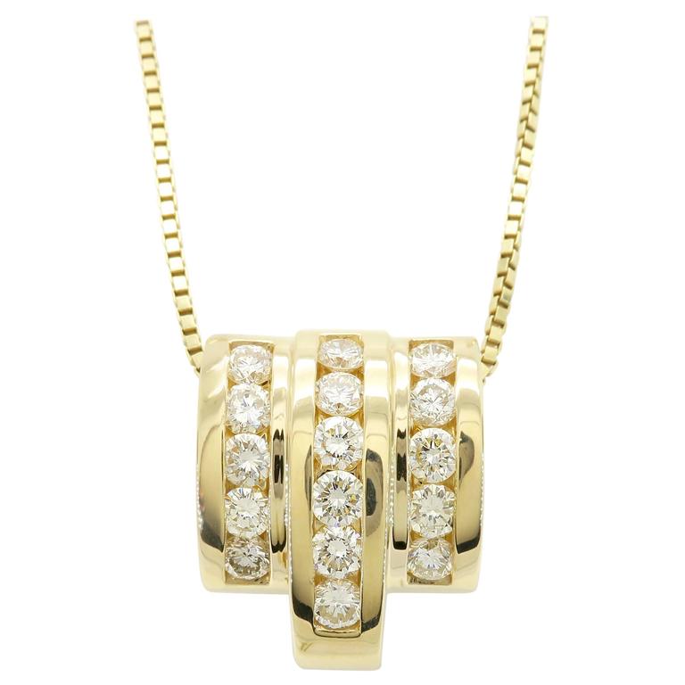 14 Karat Yellow Gold 1.60 Carat Diamond Necklace at 1stdibs