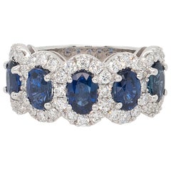 18k White Gold 3.11ct Oval Sapphire with Natural Diamonds Ring