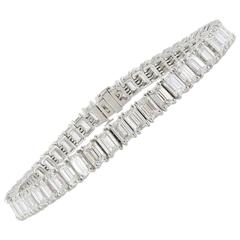 emerald cut bracelet 16.57 Carat Emerald Cut Diamond Bracelet