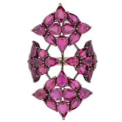 Etho Maria Cluster Ruby Shield Ring