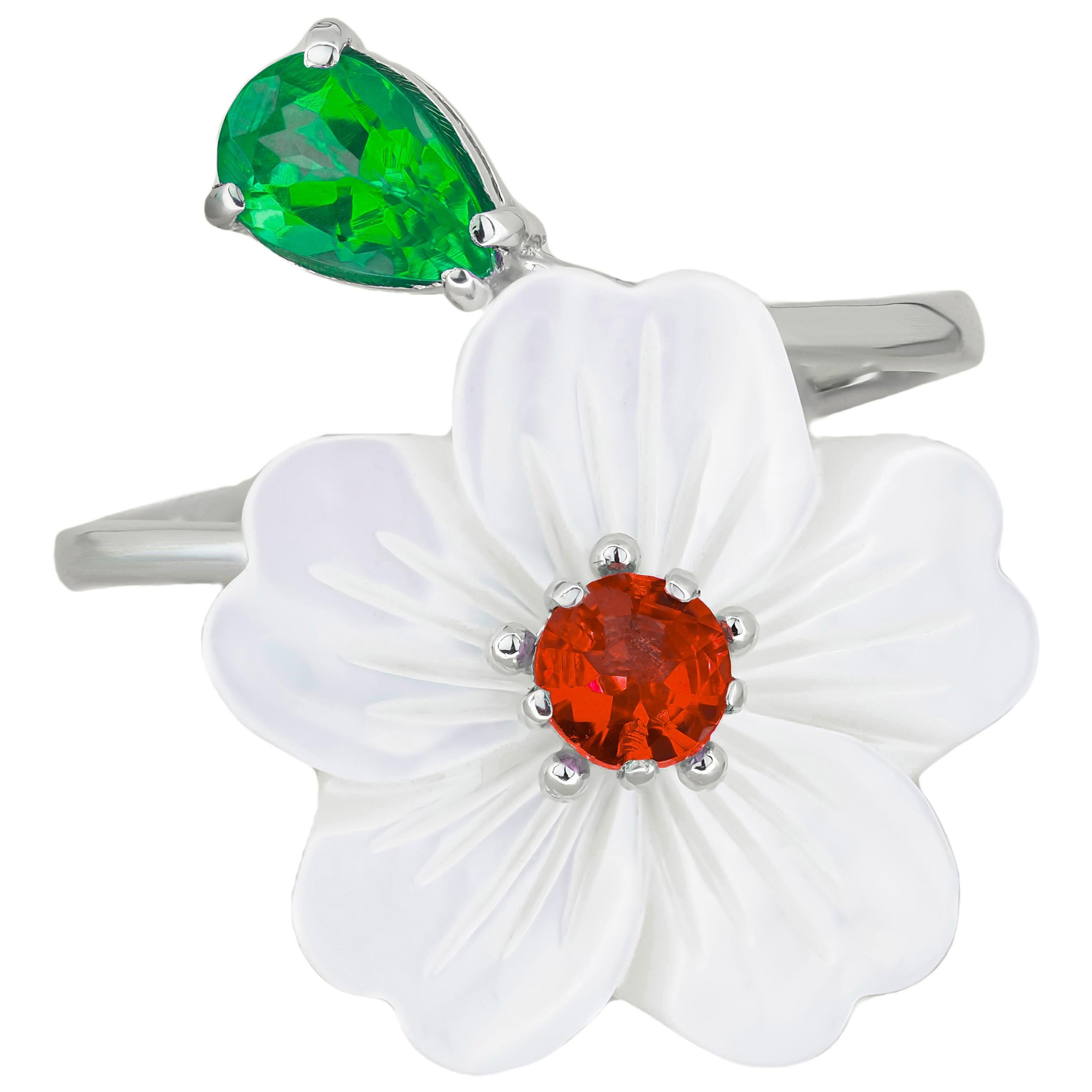 Geschnitzte Blume 14k Ring mit Edelsteinen im Angebot