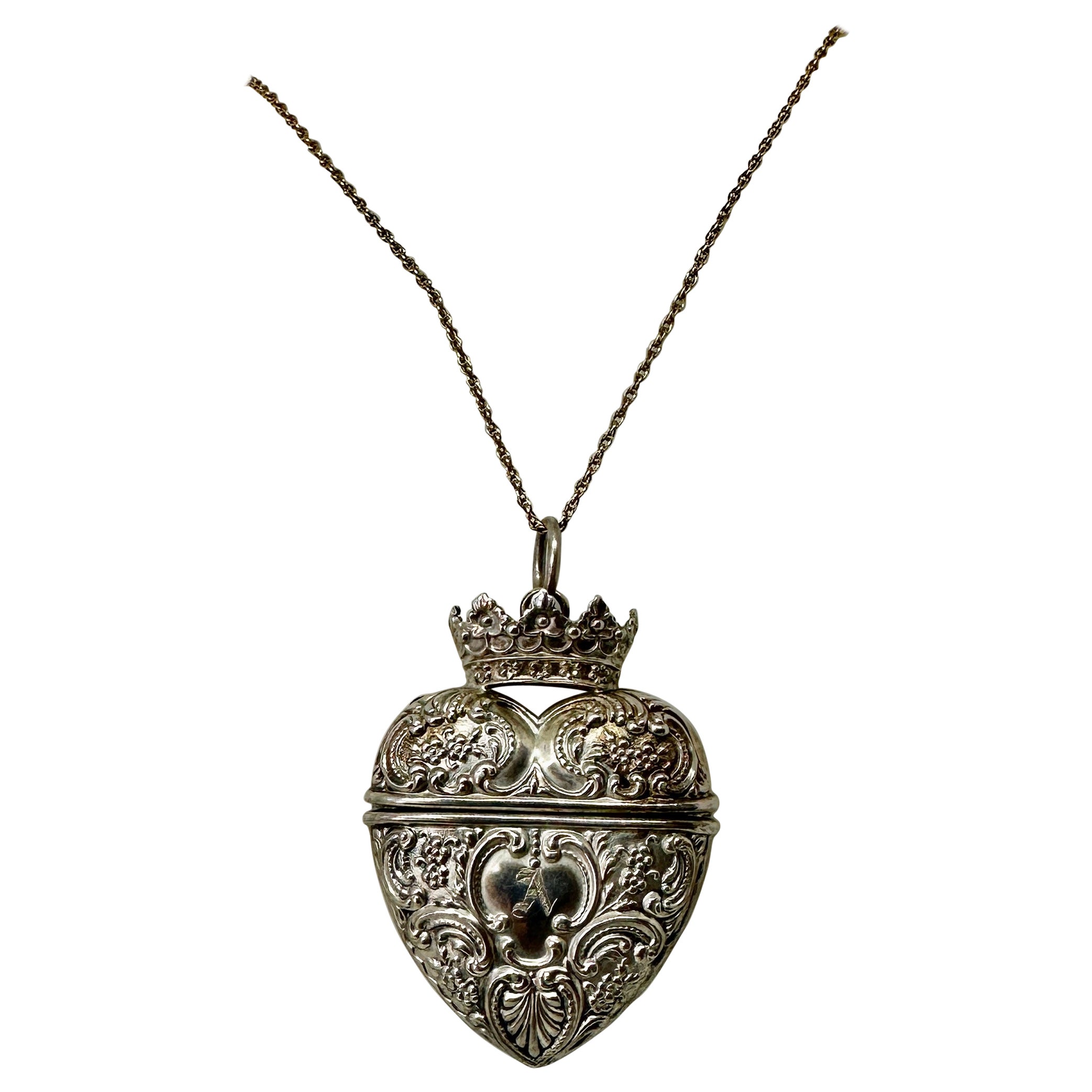 Sterling Silver Heart Locket Pendant Necklace Vinaigrette Foster & Bailey "A" For Sale
