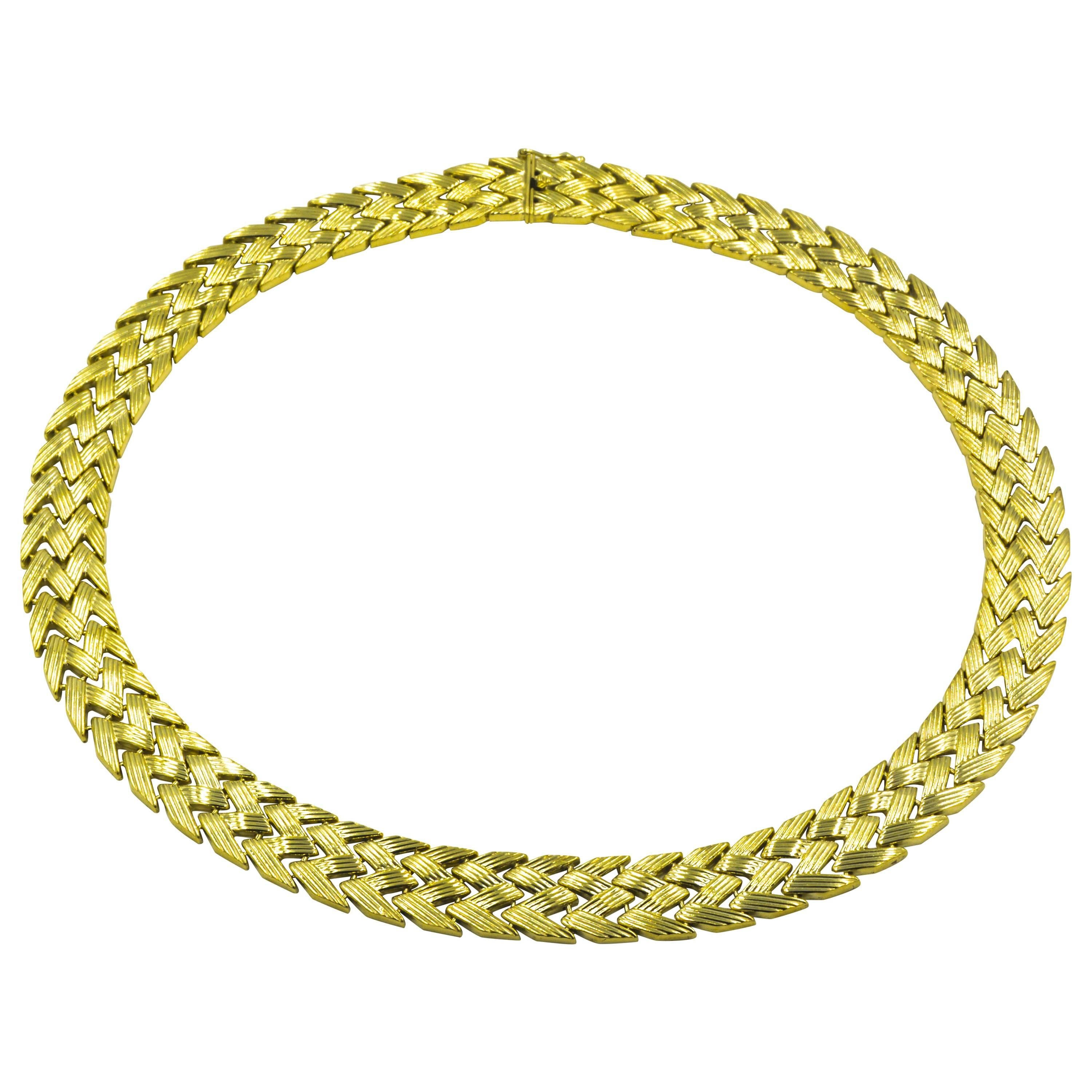 Bold Yellow Gold Zig-Zag Pattern Necklace
