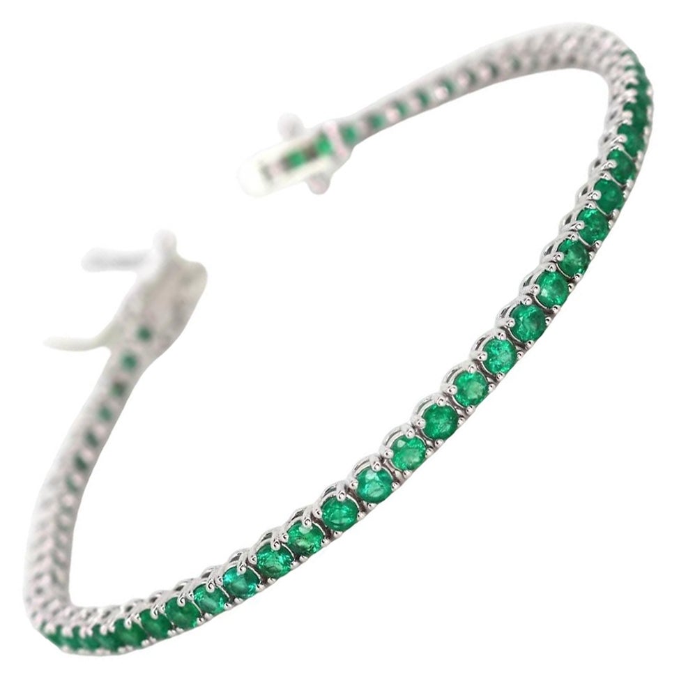18K White Gold Natural Emerald Tennis Bracelet For Sale