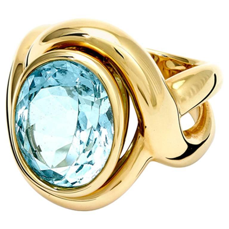 Severine Oval Aquamarine and Gold Ring For Sale