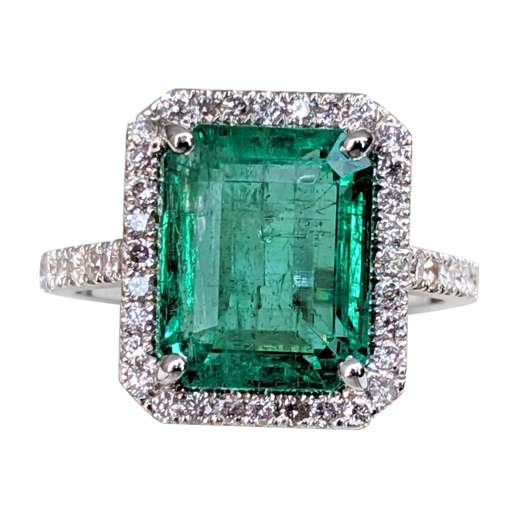 NO RESERVE!  6.48 Carat Emerald & 0.62Ct Pink Diamonds - 18K White Gold Ring For Sale
