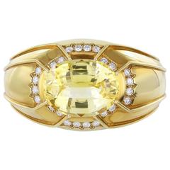 David Webb 68.58 CaraT Yellow Sapphire Diamond Gold Cuff