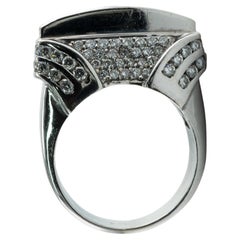 Anillo de diamantes de oro blanco de 18 quilates con engaste alto 2,56 TDW