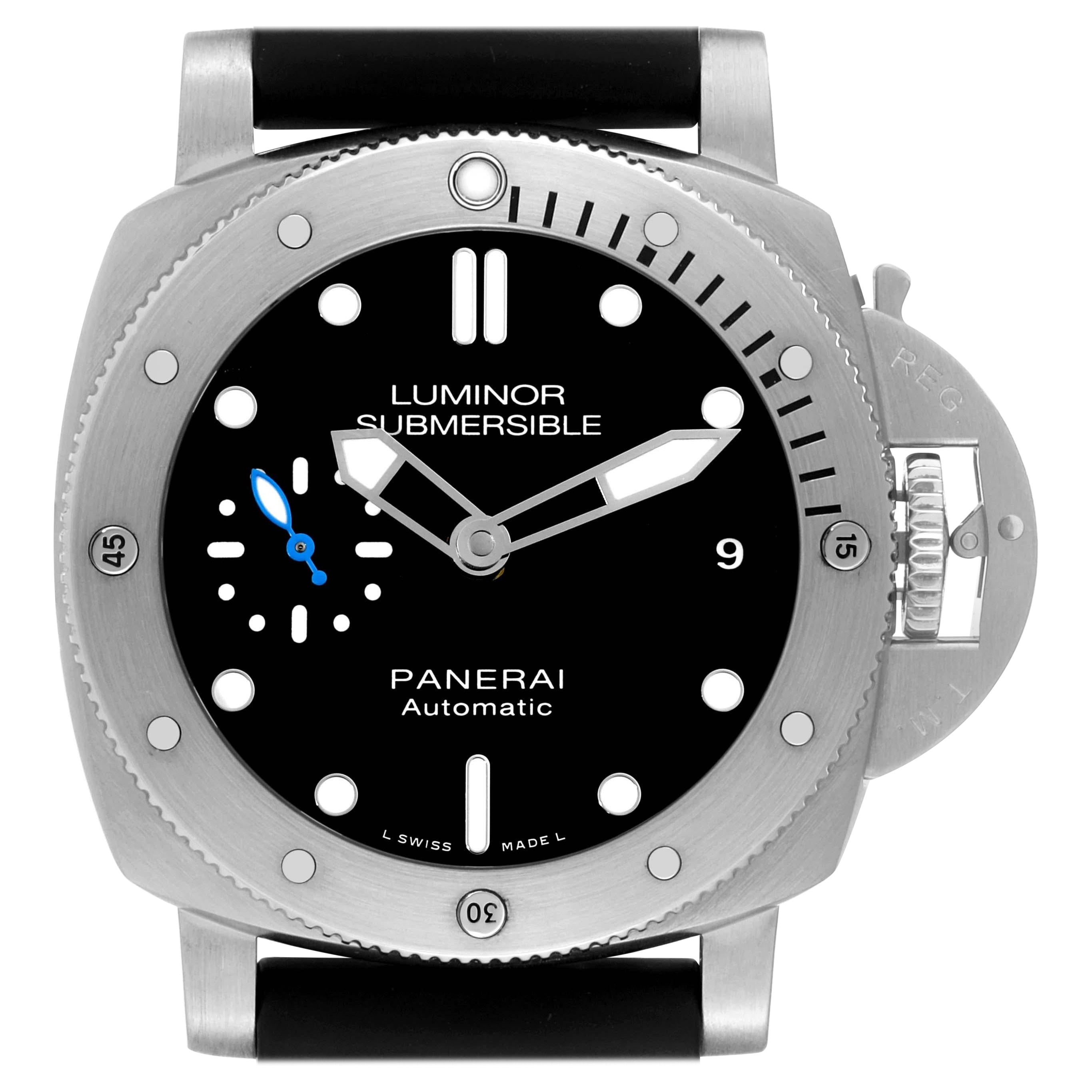 Panerai Luminor Submersible 42mm Stahl Herrenuhr PAM00682 Box Papiere