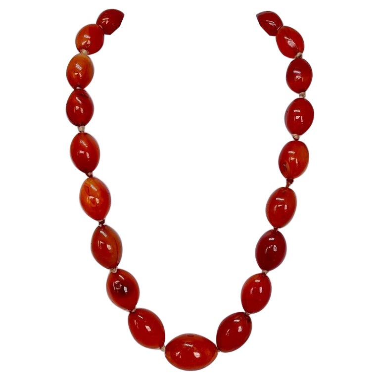 Beautiful Vintage Natural Carnelian Oval Shaped Bead Necklace Dark Amber Colour For Sale