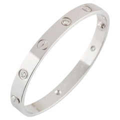 Cartier Bracelet Love Bangle en or blanc et demi diamants, taille 19 B6035819