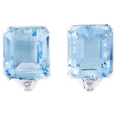 Antique Art Deco Aquamarine and Diamond Earrings set in Platinum