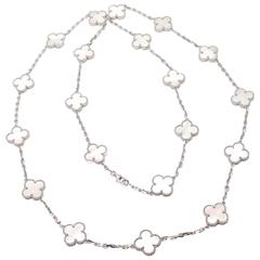 Van Cleef
Arpels Alhambra 20 Motifs Mother Of Pearl Gold Necklace Van Cleef
Arpels Alhambra 20 Motifs Mother Of Pearl Gold Necklace