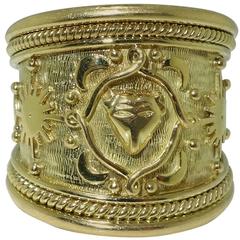 Moon and Star Motif Gold Band ring.