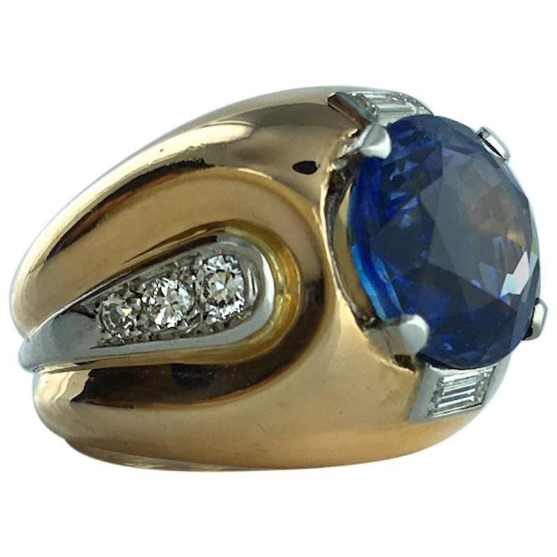 1940s Sapphire Diamond Platinum Gold Ring In Excellent Condition In Geneva, CH