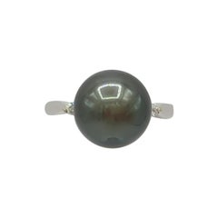 Black Tahitian Pearl and White Diamond Ring in 18K White Gold