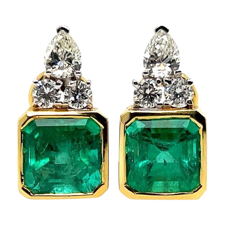 Retro Gold 7.25 Carats GIA Certified Natural Colombian Emerald Diamond Earrings For Sale