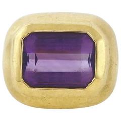 1970's 15 Carat Purple Amethyst in Rich Yellow Gold Ring