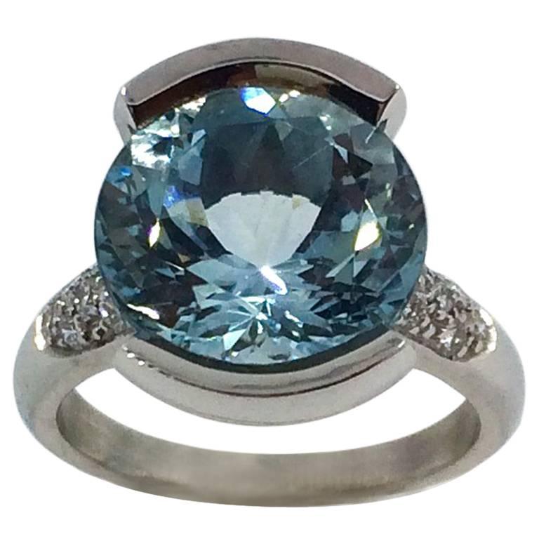 6 Carat Aquamarine Diamond Gold Ring For Sale